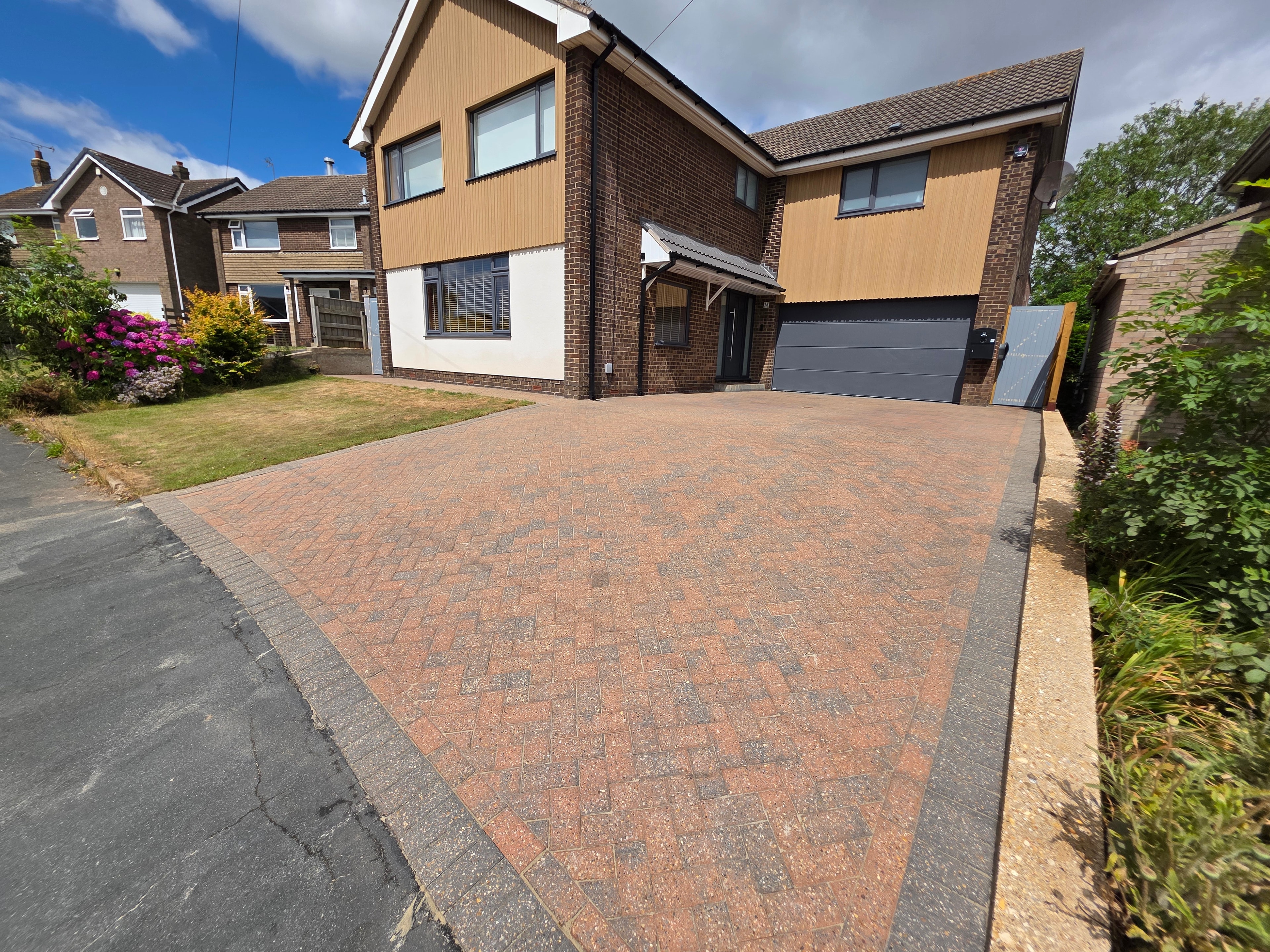 Commercial forecourt — Cottingham